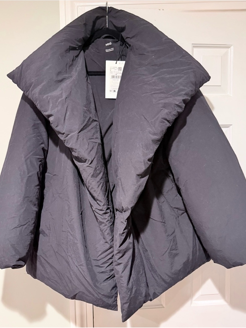Zara Oversized  Puffer Jacket in Black